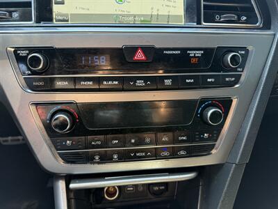 2015 Hyundai SONATA Sport 2.0T   - Photo 12 - Kansas City, MO 64131
