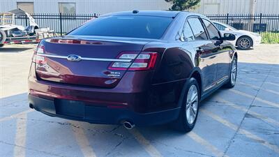 2015 Ford Taurus SEL   - Photo 7 - Raytown, MO 64138