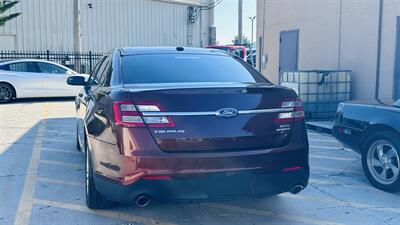 2015 Ford Taurus SEL   - Photo 8 - Raytown, MO 64138