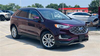 2019 Ford Edge Titanium - Photo 1 - Raytown, MO 64138