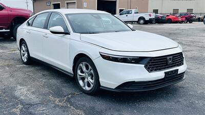 2024 Honda Accord LX - Photo 2 - Raytown, MO 64138