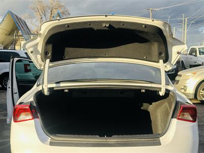 2022 Kia K5 LXS   - Photo 8 - Kansas City, MO 64131