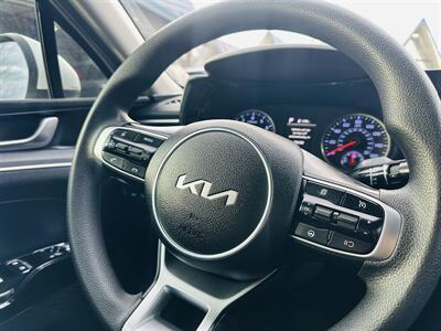 2022 Kia K5 LXS   - Photo 17 - Kansas City, MO 64131