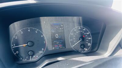 2025 Toyota Corolla LE - Photo 16 - Raytown, MO 64138