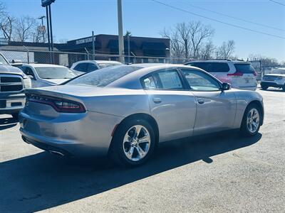 2017 Dodge Charger SE - Photo 5 - Kansas City, MO 64131