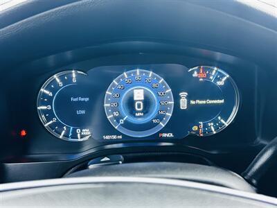 2019 Cadillac Escalade ESV   - Photo 15 - Kansas City, MO 64131