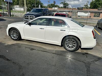 2013 Chrysler 300 C - Photo 11 - Kansas City, MO 64131