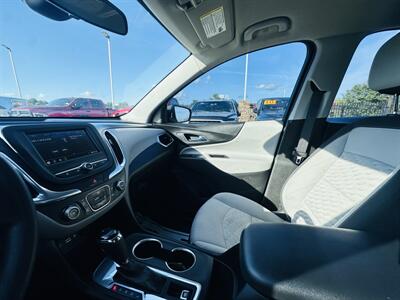 2021 Chevrolet Equinox LS - Photo 18 - Raytown, MO 64138