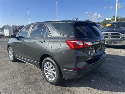 2021 Chevrolet Equinox LS - Photo 5 - Raytown, MO 64138