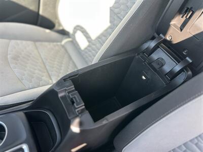 2021 Chevrolet Equinox LS - Photo 24 - Raytown, MO 64138