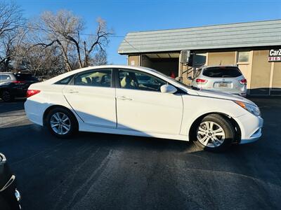2014 Hyundai SONATA GLS   - Photo 2 - Kansas City, MO 64131