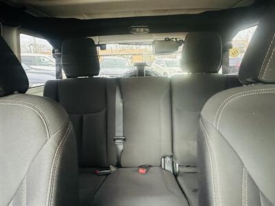 2016 Jeep Wrangler Unlimited Rubicon   - Photo 19 - Kansas City, MO 64131