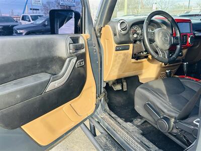 2016 Jeep Wrangler Unlimited Rubicon   - Photo 11 - Kansas City, MO 64131