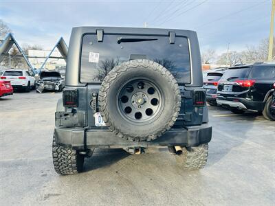 2016 Jeep Wrangler Unlimited Rubicon   - Photo 8 - Kansas City, MO 64131