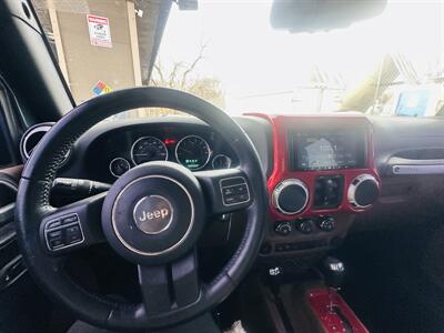 2016 Jeep Wrangler Unlimited Rubicon   - Photo 14 - Kansas City, MO 64131