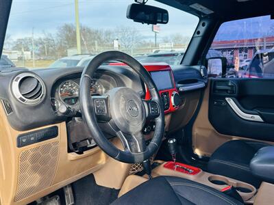2016 Jeep Wrangler Unlimited Rubicon   - Photo 10 - Kansas City, MO 64131