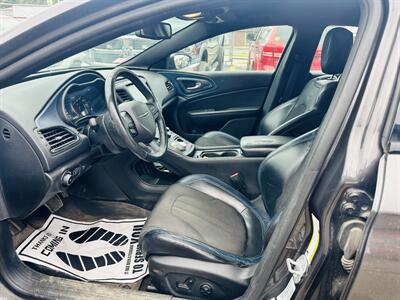 2015 Chrysler 200 S - Photo 9 - Kansas City, MO 64131