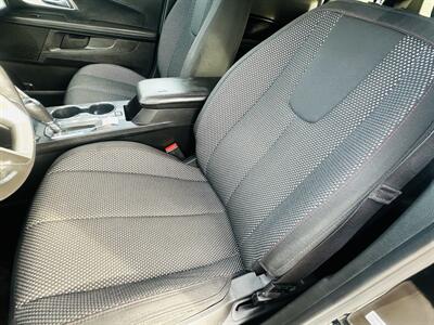 2017 Chevrolet Equinox LT   - Photo 13 - Kansas City, MO 64131