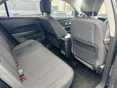 2017 Chevrolet Equinox LT   - Photo 6 - Kansas City, MO 64131