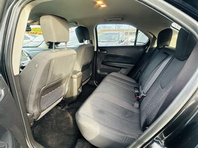 2017 Chevrolet Equinox LT   - Photo 10 - Kansas City, MO 64131