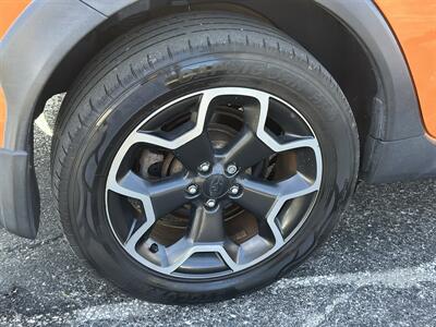 2014 Subaru XV Crosstrek 2.0i Premium - Photo 10 - Raytown, MO 64138