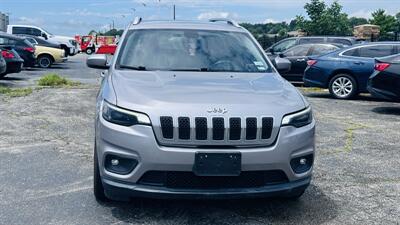 2019 Jeep Cherokee Latitude Plus   - Photo 2 - Kansas City, MO 64131