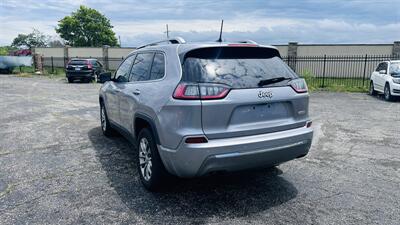 2019 Jeep Cherokee Latitude Plus   - Photo 6 - Kansas City, MO 64131