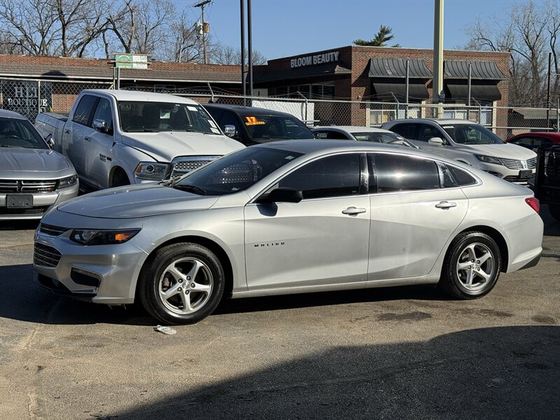 2017 Chevrolet Malibu LS   - Photo 1 - Kansas City, MO 64131