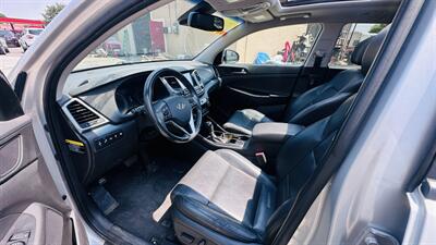 2016 Hyundai TUCSON Limited - Photo 15 - Raytown, MO 64138