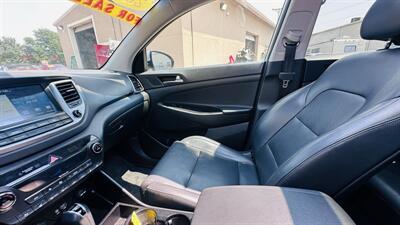 2016 Hyundai TUCSON Limited - Photo 18 - Raytown, MO 64138