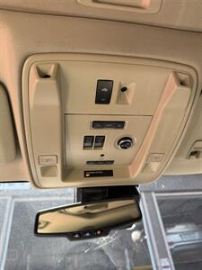 2016 Cadillac Escalade Luxury Collection   - Photo 10 - Kansas City, MO 64131