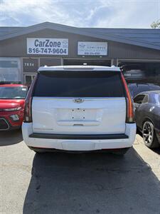 2016 Cadillac Escalade Luxury Collection   - Photo 2 - Kansas City, MO 64131