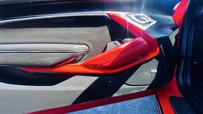 2017 Chevrolet Camaro LT - Photo 17 - Raytown, MO 64138