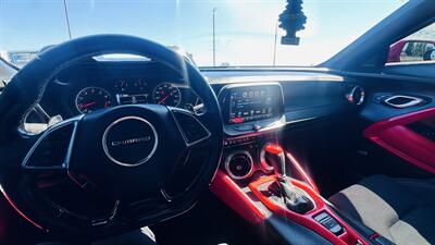 2017 Chevrolet Camaro LT - Photo 9 - Raytown, MO 64138