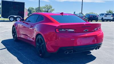 2017 Chevrolet Camaro LT - Photo 7 - Raytown, MO 64138