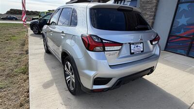 2025 Mitsubishi Outlander Sport S - Photo 2 - Williston, ND 58801