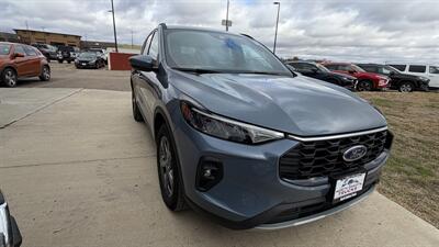 2025 Ford Escape ST-Line Select - Photo 7 - Williston, ND 58801