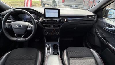 2025 Ford Escape ST-Line Select - Photo 11 - Williston, ND 58801
