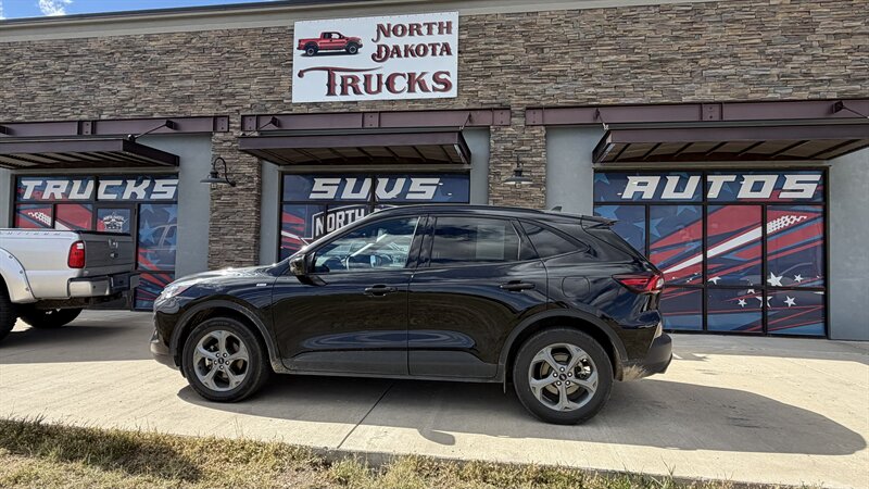 2025 Ford Escape ST-Line Select   - Photo 1 - Williston, ND 58801