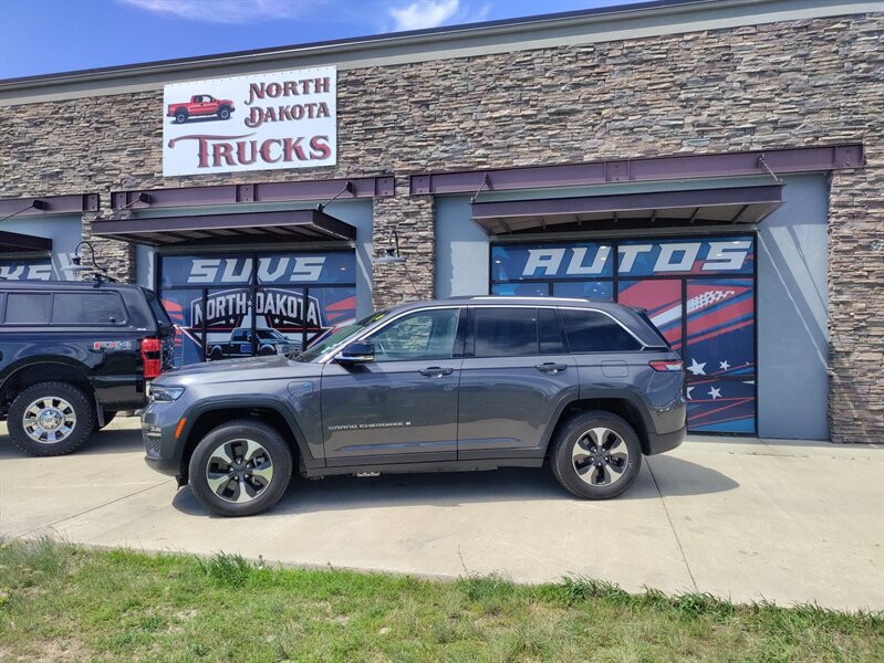 2024 Jeep Grand Cherokee 4xe   - Photo 1 - Williston, ND 58801