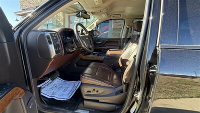 2015 Chevrolet Silverado 1500 High Country - Photo 9 - Williston, ND 58801