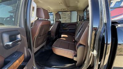2015 Chevrolet Silverado 1500 High Country - Photo 10 - Williston, ND 58801