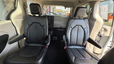 2024 Chrysler Pacifica Touring L - Photo 12 - Williston, ND 58801