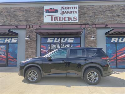 2024 Nissan Rogue S   - Photo 1 - Williston, ND 58801