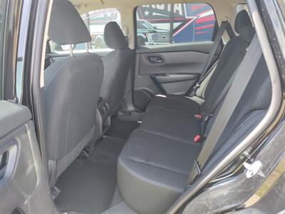 2024 Nissan Rogue S   - Photo 6 - Williston, ND 58801