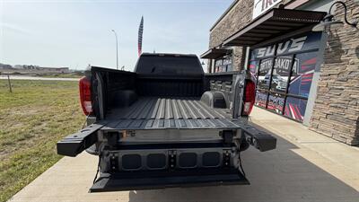 2022 GMC Sierra 1500 Limited Elevation   - Photo 12 - Williston, ND 58801