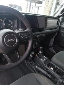 2024 Jeep Wrangler Willys 4xe   - Photo 5 - Williston, ND 58801