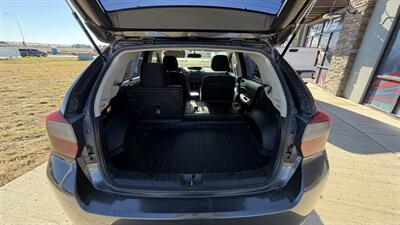 2012 Subaru Impreza 2.0i Sport Premium - Photo 11 - Williston, ND 58801