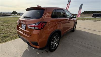 2025 Mitsubishi Outlander Sport ES - Photo 4 - Williston, ND 58801