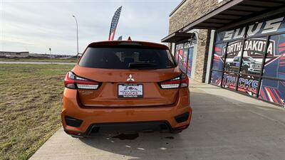 2025 Mitsubishi Outlander Sport ES - Photo 3 - Williston, ND 58801